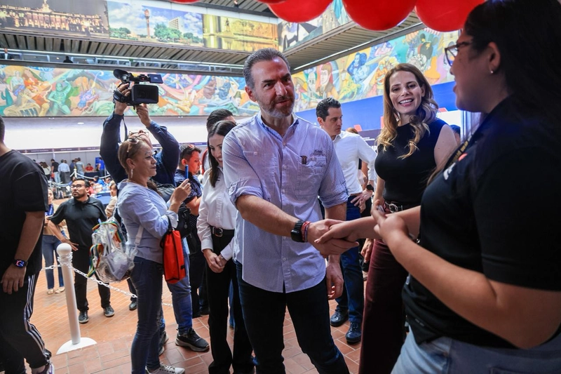 Más de 9 mil vacantes: Monterrey impulsa la economía con masiva Feria del Empleo